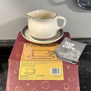 Pfaltzgraff Juniper Gravy Boat with Saucer and Box 1993